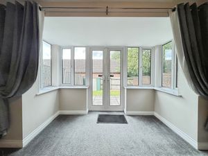 Lounge- click for photo gallery